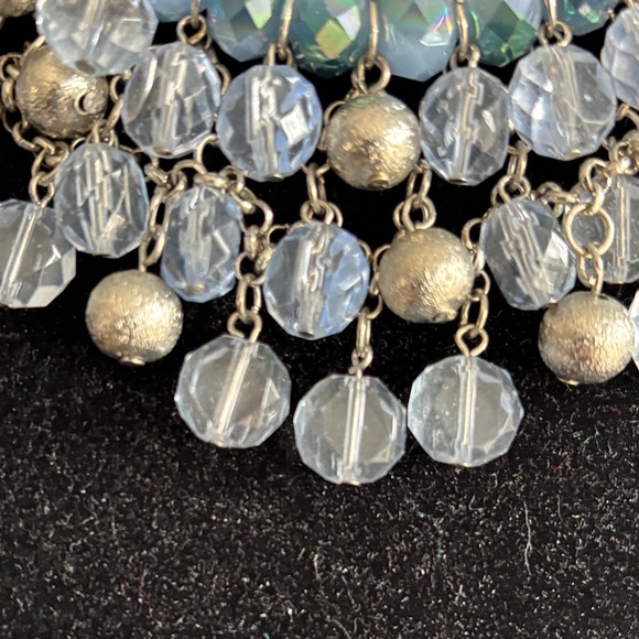 Statement Necklace - Picture 3 of 9